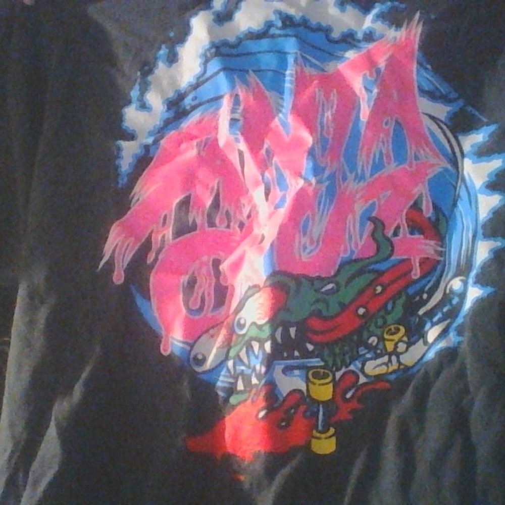 Shirts - Picture 2 of 3